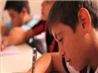 معاناة أهالي ريف إدلب مع بداية العام الدراسي الجديد