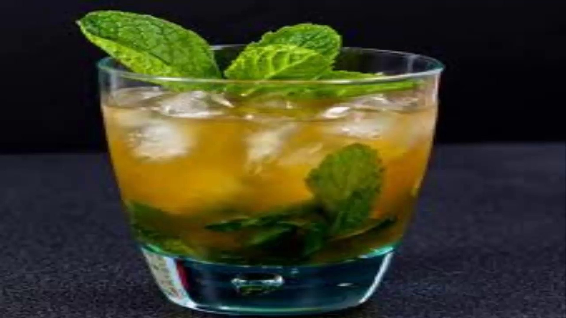 ⁣How To Make The Perfect Martini : Cocoktails - YouTube