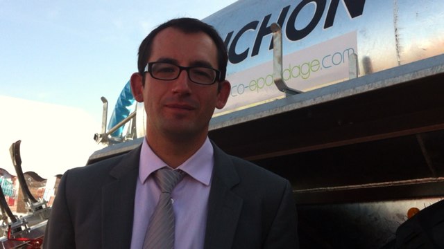Pichon présente son nouvel épandeur éco-épandage