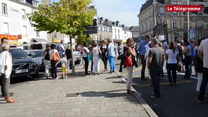 Download Video: Vannes. Les notaires manifestent contre la réforme du notariat