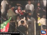 Dunya News - PTI Worker fight in Azadi March Dharna Islamabad