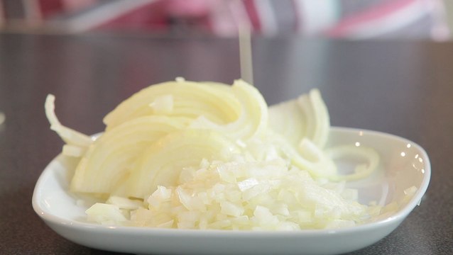Comment couper un oignon ? - Gourmand