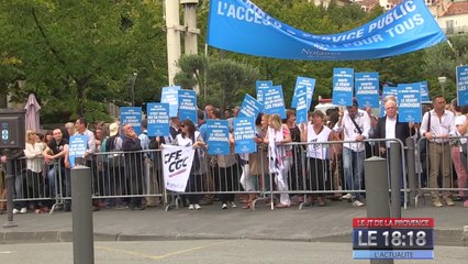 Marseille : les notaires investissent la Préfecture