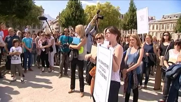 Les notaires battent le pavé contre la réforme des professions réglementées