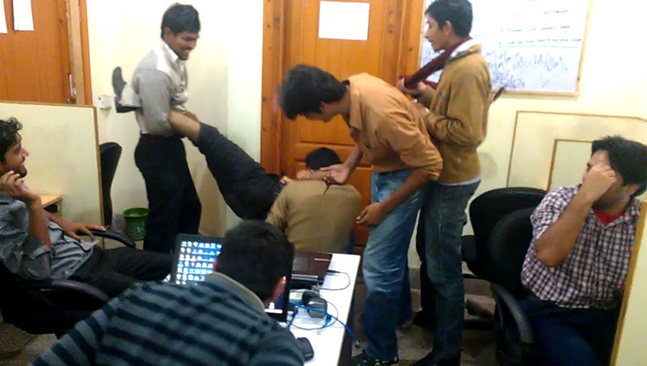 Funny Fight In Skylite