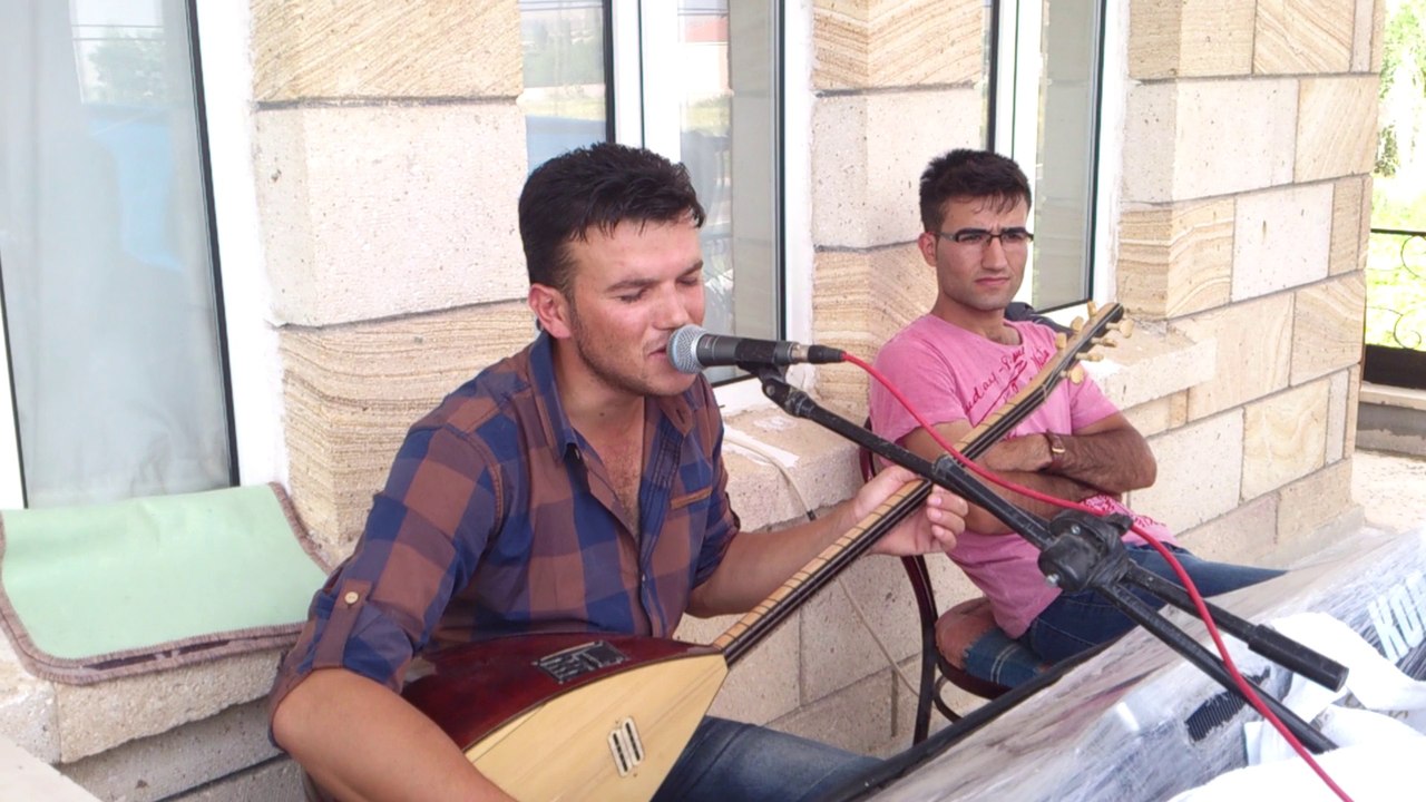 MUSTAFA TERECİ BİR GUZUDA TAŞ DİBİNDE MELİYOR BABA OĞUL SAZ EKİBİ