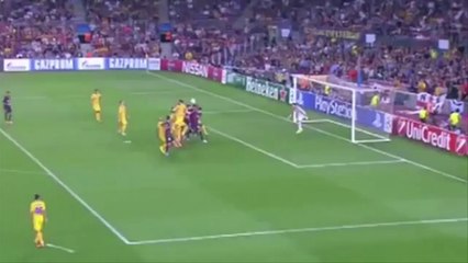 Piqué anota o primeiro gol do Barça na Champions
