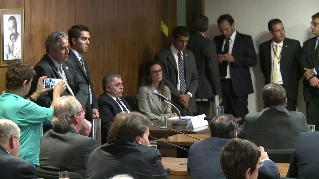 Exdirector de Petrobras guarda silencio