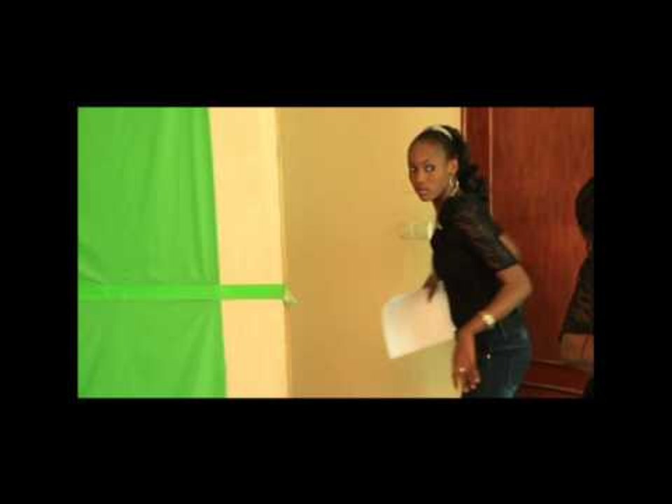 SenegalTV 1ere WebTV du senegal Vous Souhaite de bonne fetes de fin d'année