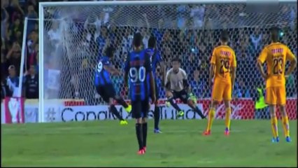 Quand Ronaldinho loupe un penalty