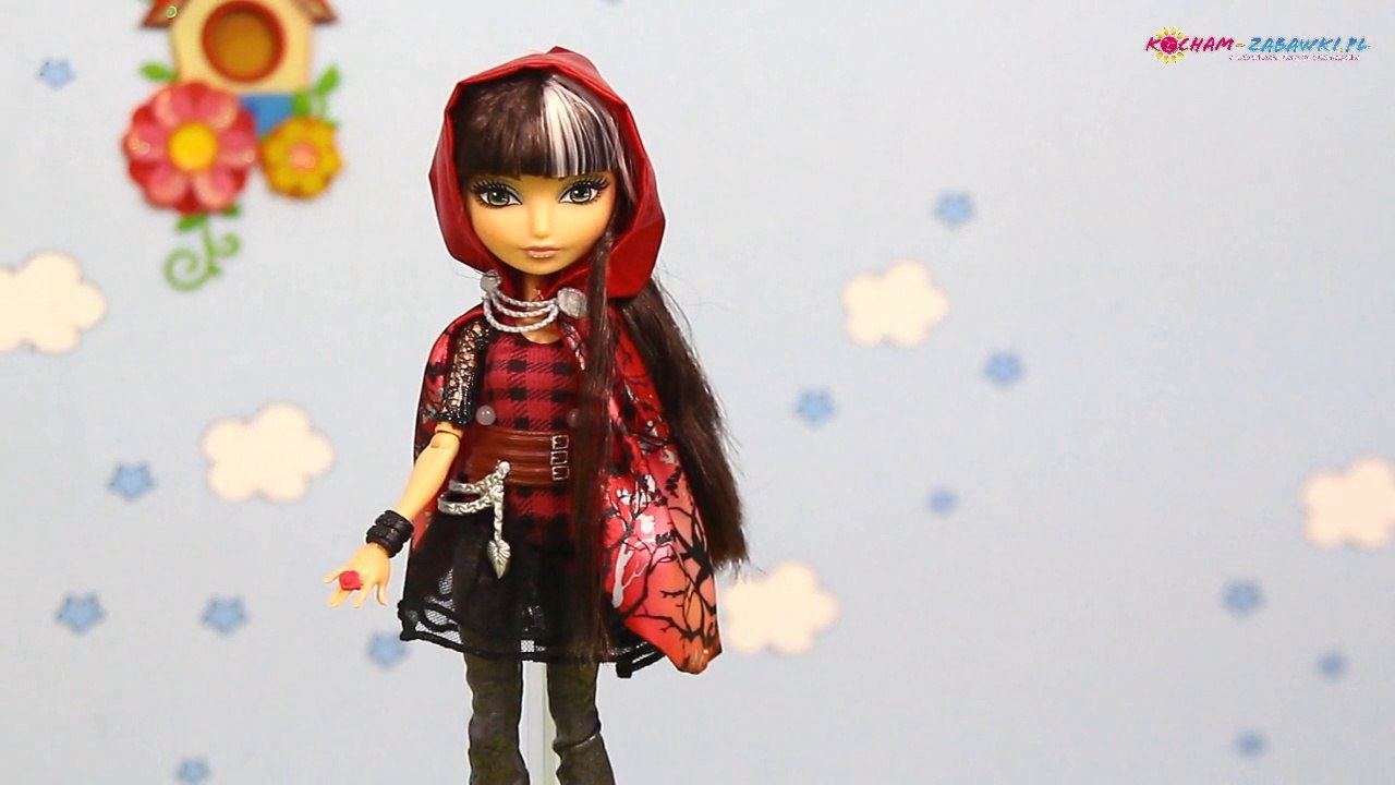 Cerise Hood - Daughter of Little Red Riding Hood / Córka Czerwonego Kapturka - BBD44 - Recenzja