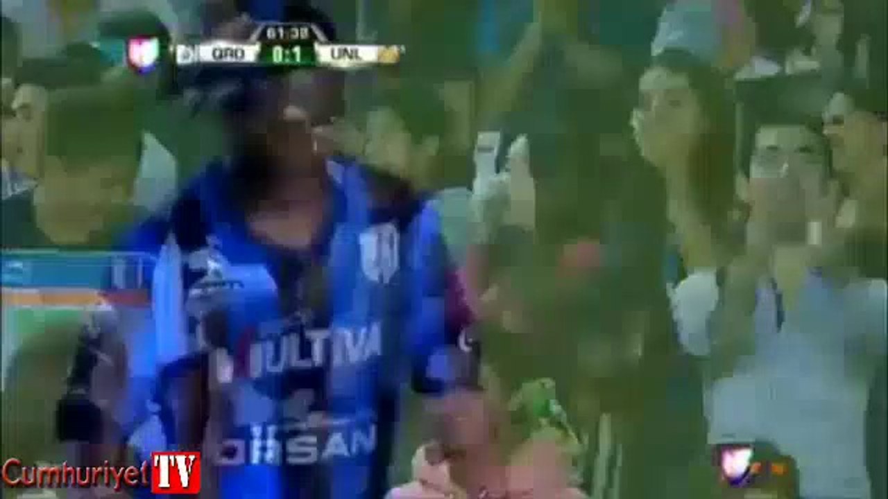 Ronaldinho'dan berbat penaltı