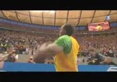 Usain Bolt- NEW World Record-200 meter