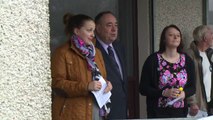 Ecosse: Alex Salmond vote pour l'indépendance à Strichen