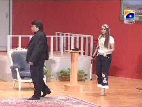 UMER SHARIF IMMITATING SULTAN RAHI MUStAFa QUrESHI!!!.....