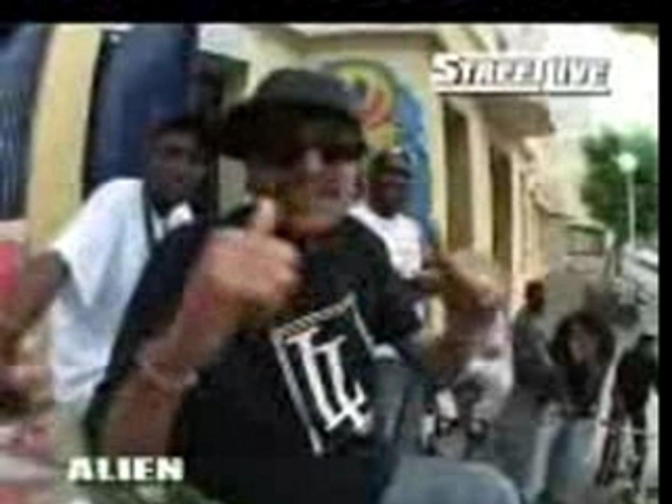 Alien & Chek - Landy