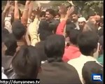 Another Gullu Butt of PMLN(Munawar Manj) beaten and thrown in Canal by Public