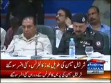 Pakistani Officers Caught Sleeping While Sharjeel Memon News Conference