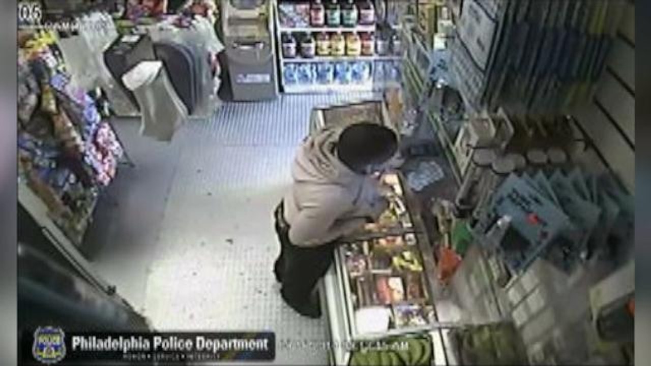 Man Robs Store By Stealing Banana, Then Pretending it's a Gun