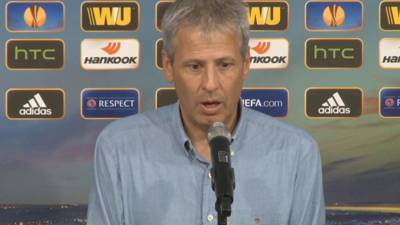 Favre zu Elfmeter: 'Klar Handspiel'