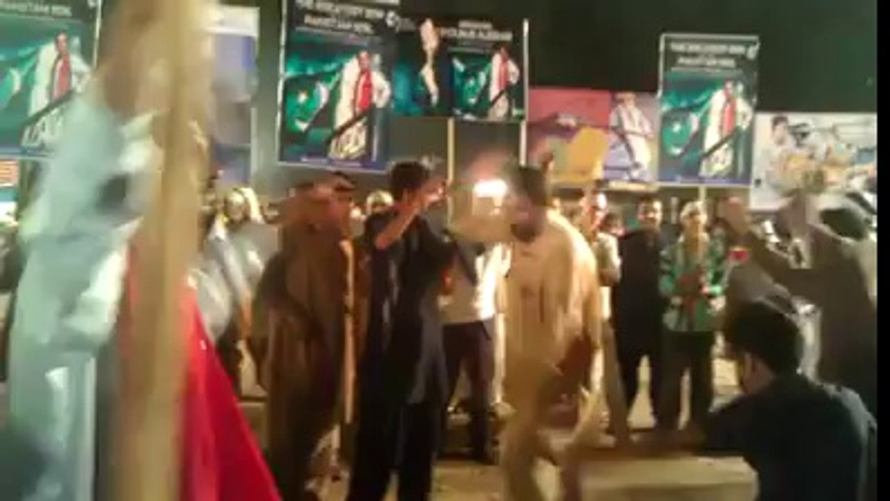 تحریک انصاف نے جھوٹے امام مہدی گوہر شاہی کو پھر سے زندہ کر دیا