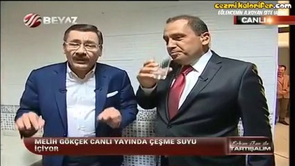 Melih Gökçek'in Canlı Yayında Musluktan Su İçmesi