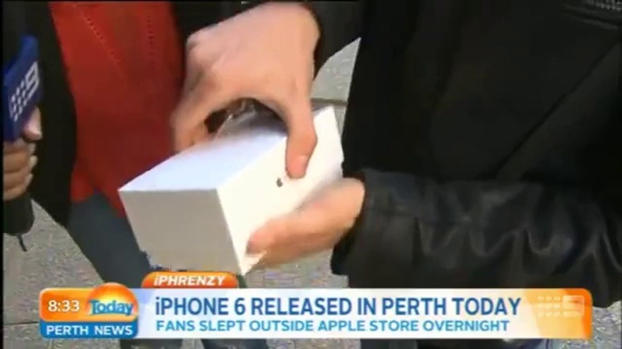 Iphone 6'yı Kutusundan Çıkardığı Gibi Düşüren Eleman