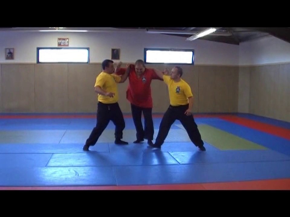 Agression double - Self-defense EIKO