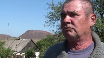 Rockets rain down on rebel-held Ukraine villages