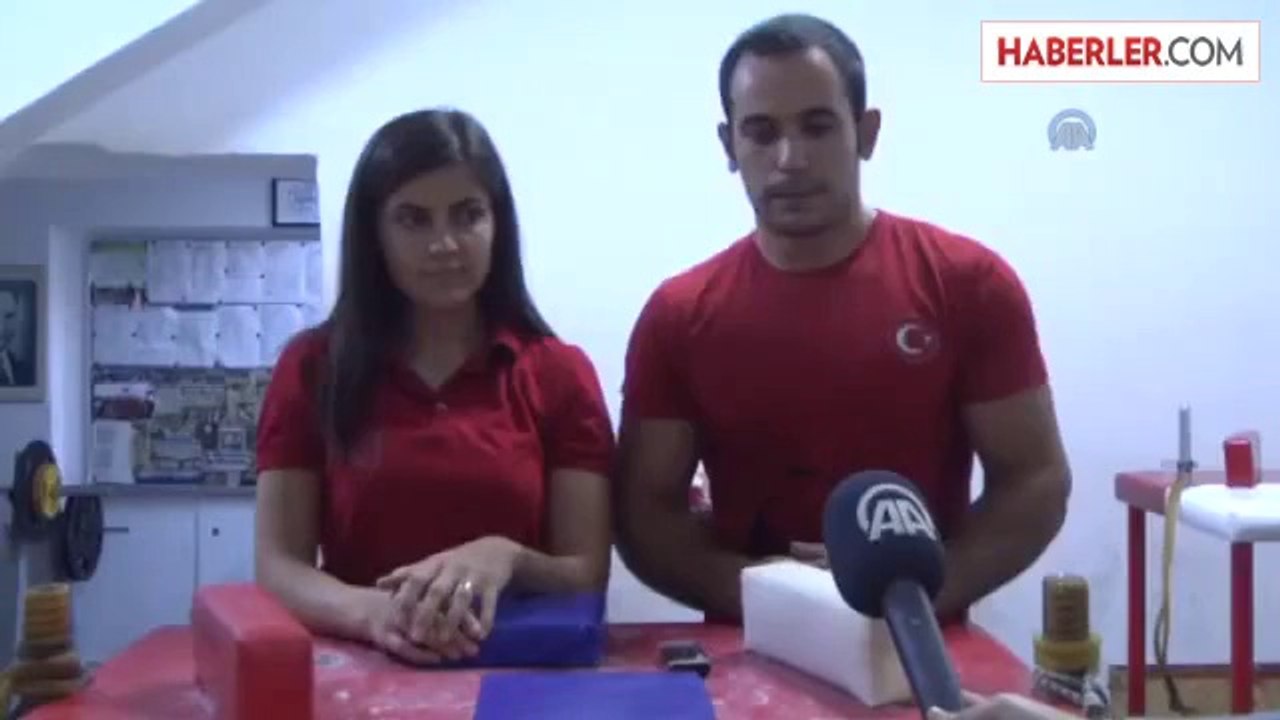 "Şampiyon çift" rekorları bilek gücüyle kırıyor -