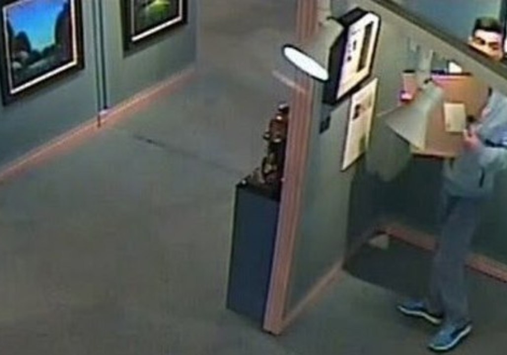"Optimistic" Art Thief Caught at Gallery Door