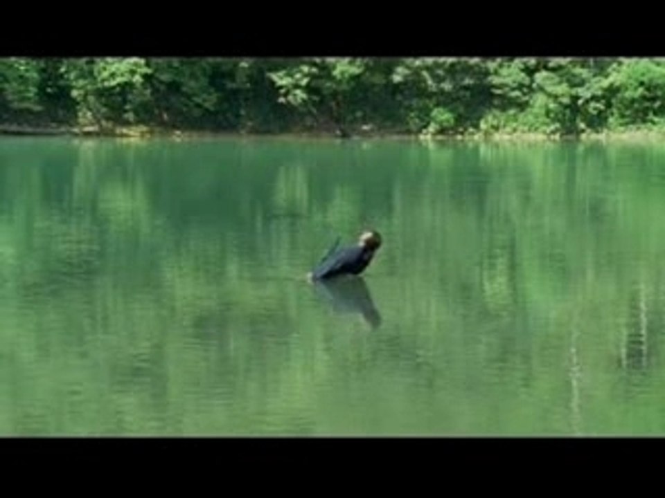 Izo Trailer