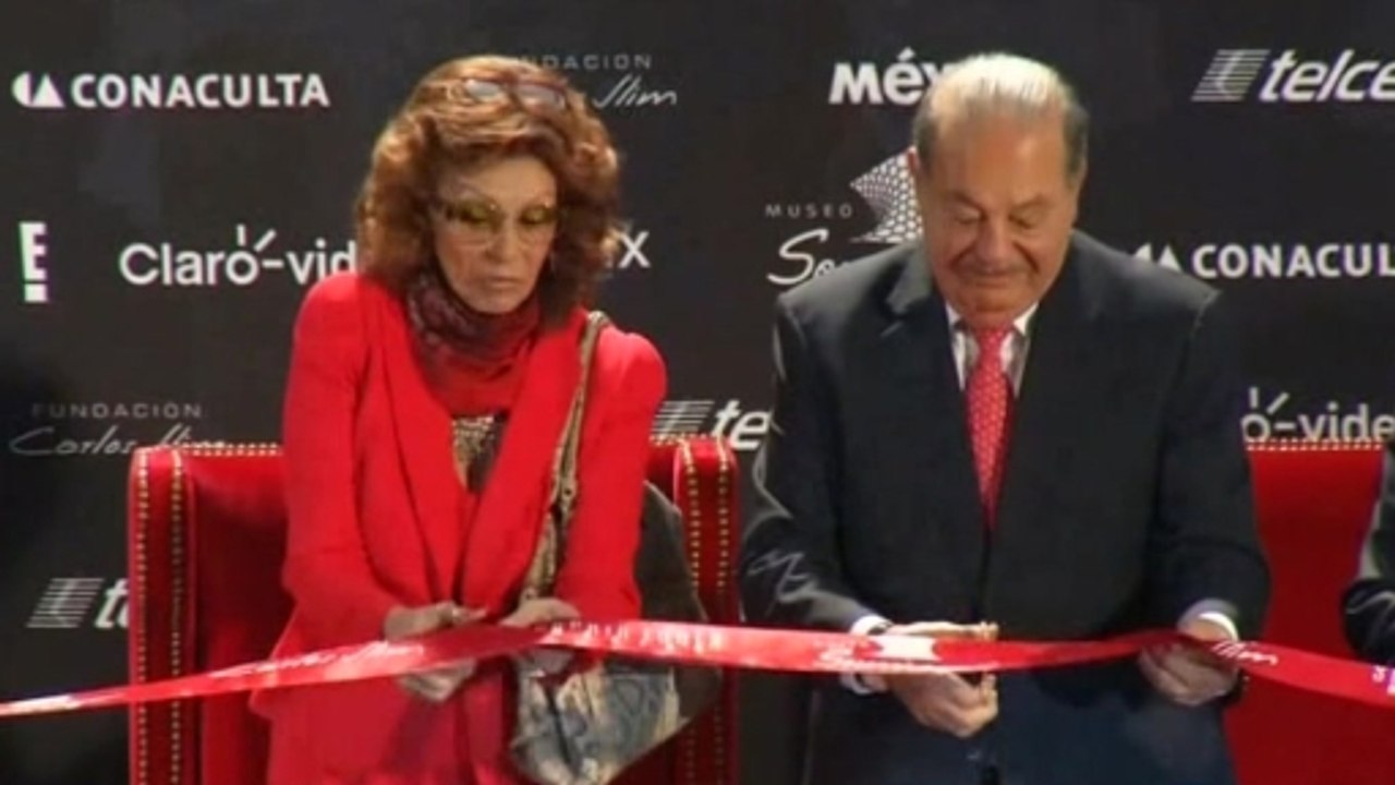 Sophia Loren, Italy's national icon, turns 80 in Mexico with exhibition