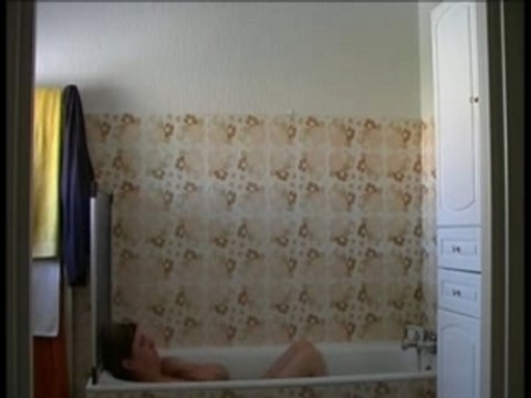 S01 e01 - WC dans la salle de bain