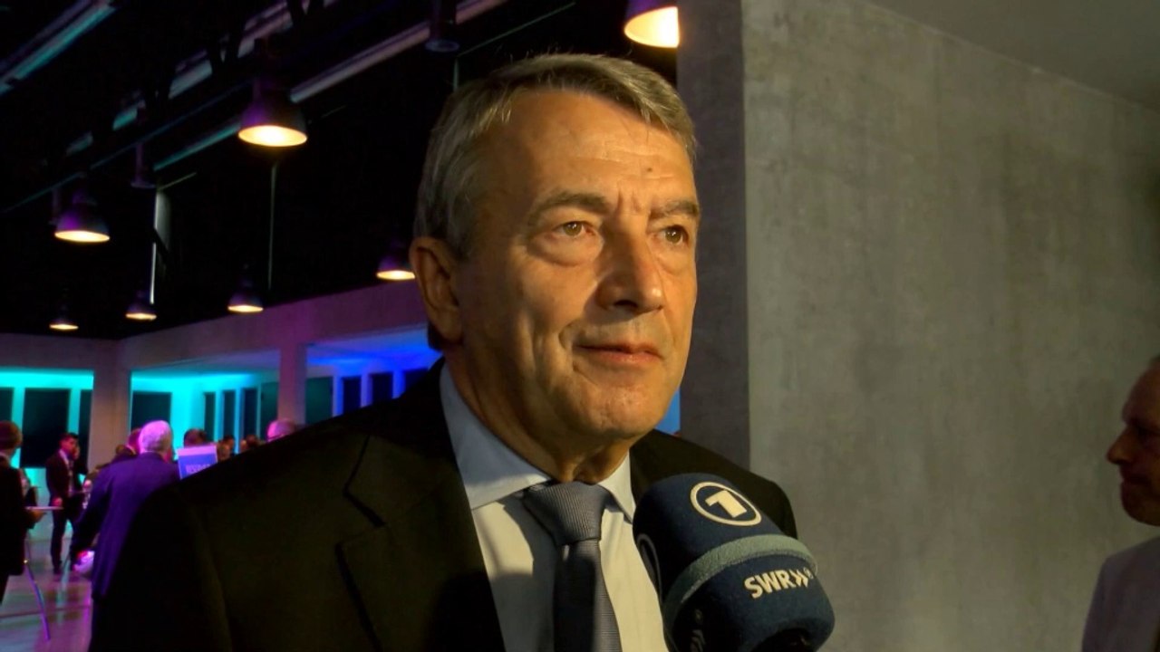 EM 2020: Baku! Niersbach: 'Vollmitglied der UEFA '