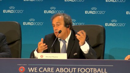 Platini, a favor de los relojes como obsequio