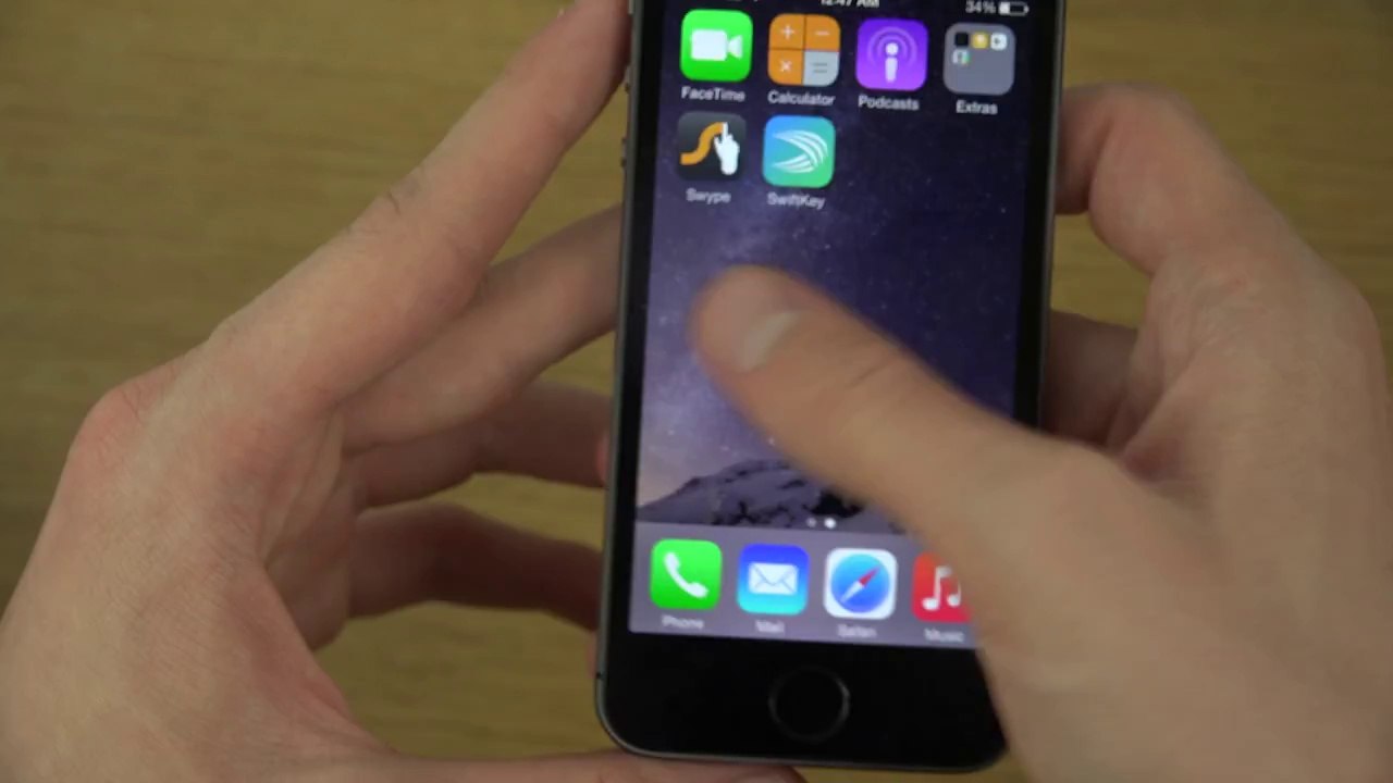 iPhone 5S iOS 8 SwiftKey Third-Party Keyboard - Review