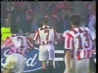 2000.10.25: Olympiakos CFP 1-0 Valencia CF (Resumen)