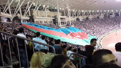 Флаг Азербайджана в матче Карабах - Сент-Этьен