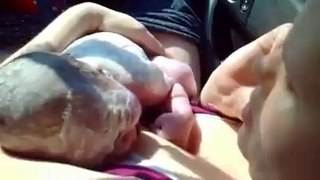Elle met au monde son bébé sur le trajet en direction de l'hôpital