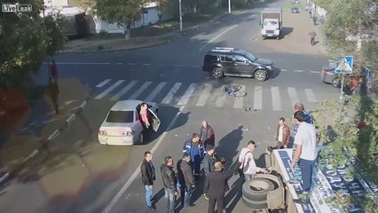 Luckiest cyclist in Russia and quite possibly the world