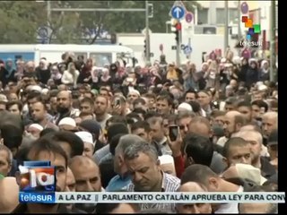 Musulmanes en Alemania protestan contra la violencia yihadista de EI