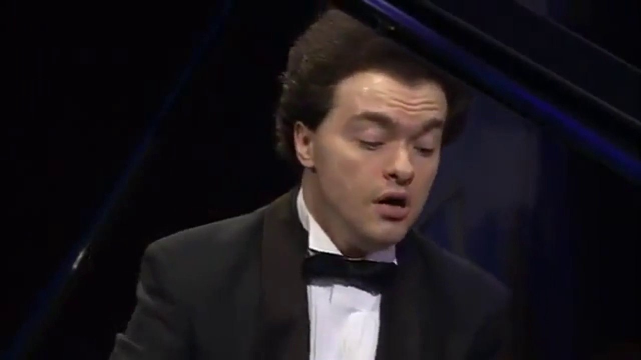 EDVARD GRIEG – Klavierkonzert a-Moll op. 16 (Jewgeni Kissin, HD)