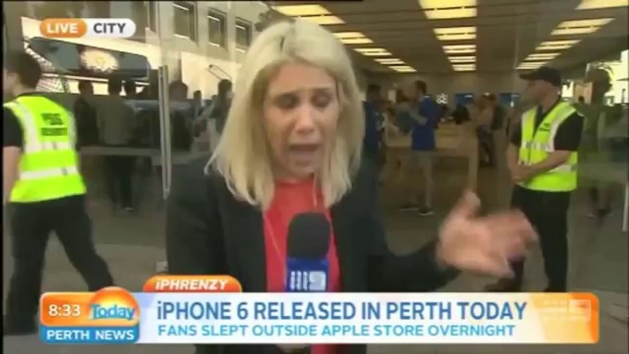 First person to buy iPhone 6 FAIL UNBOXING