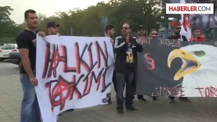 Çarşı Taraftar Grubu'ndan Almanya'da Protesto