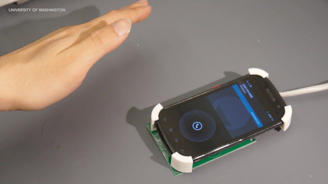 Researchers Develop Hands-Free Gesture Control for Smartphones