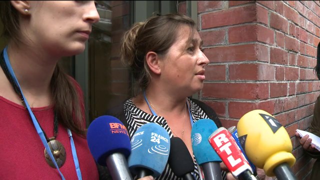 Crash Air Algérie: les familles reçues par Hollande