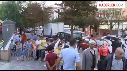 Okulun Demir Kapısı İlköğretim Öğrencisinin Üzerine Devrildi