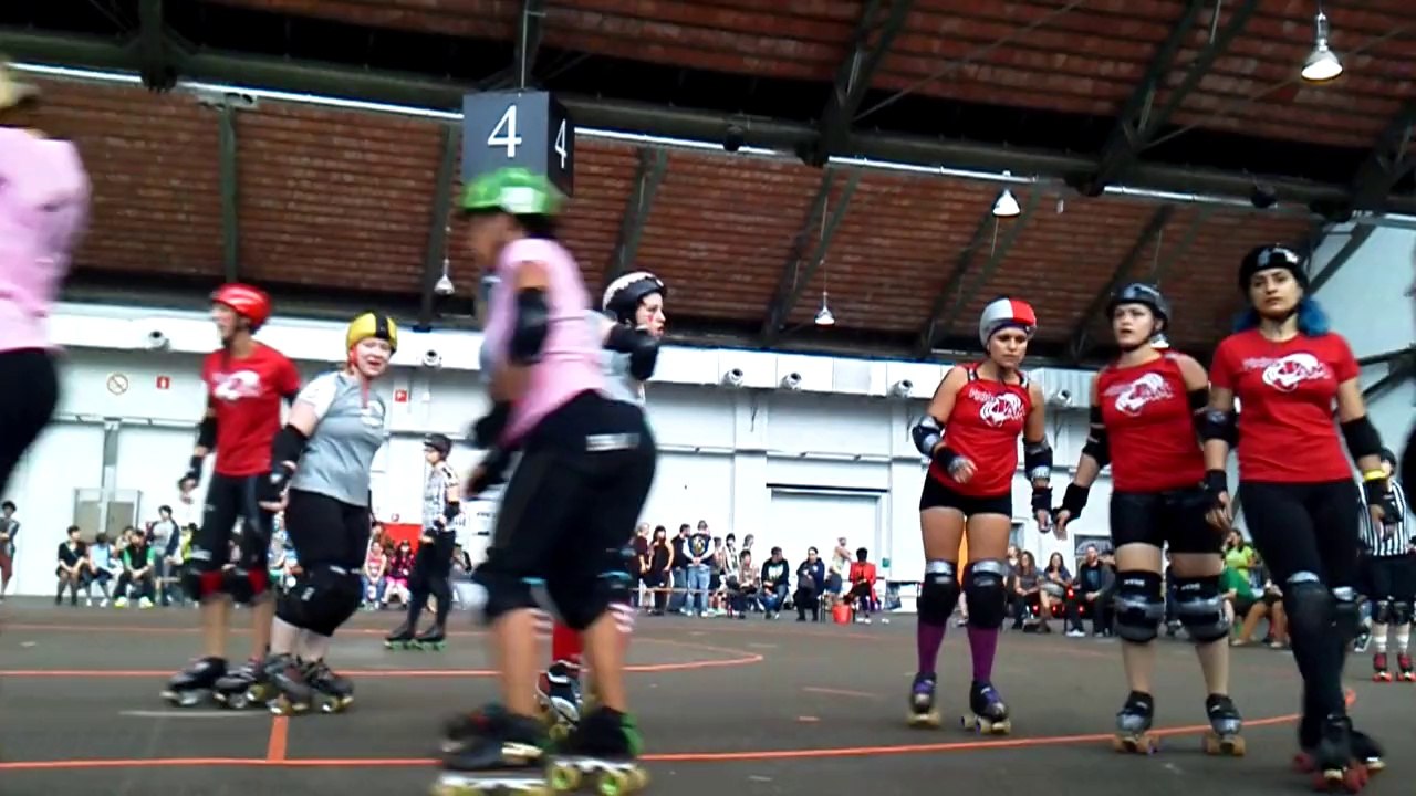 Chaperons Rouges vs Cannibals