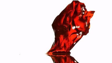 De la gelée en slow-motion, c'est assez étrange...